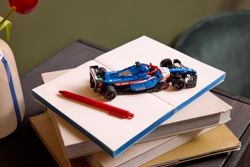 Visa Cash App VCARB 01 F1 Race Car 
-LEGO 6527001