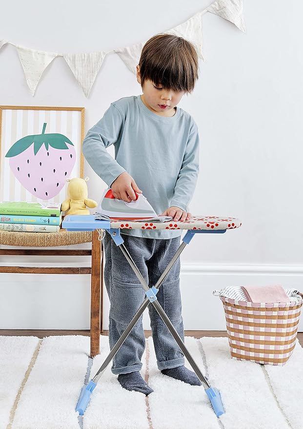Casdon Ironing Set-51750