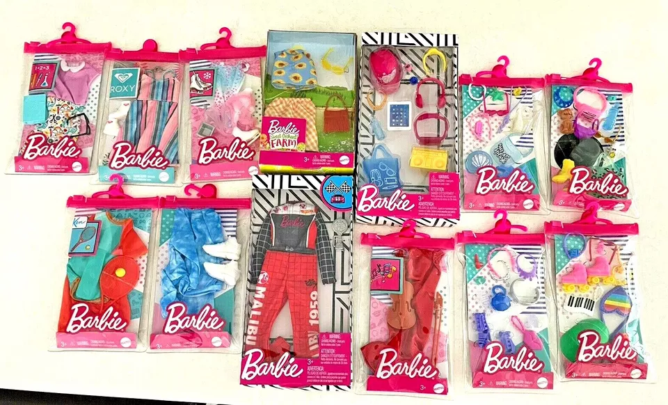 مساعد أزياء باربي كومبليت لوكس-GWD96