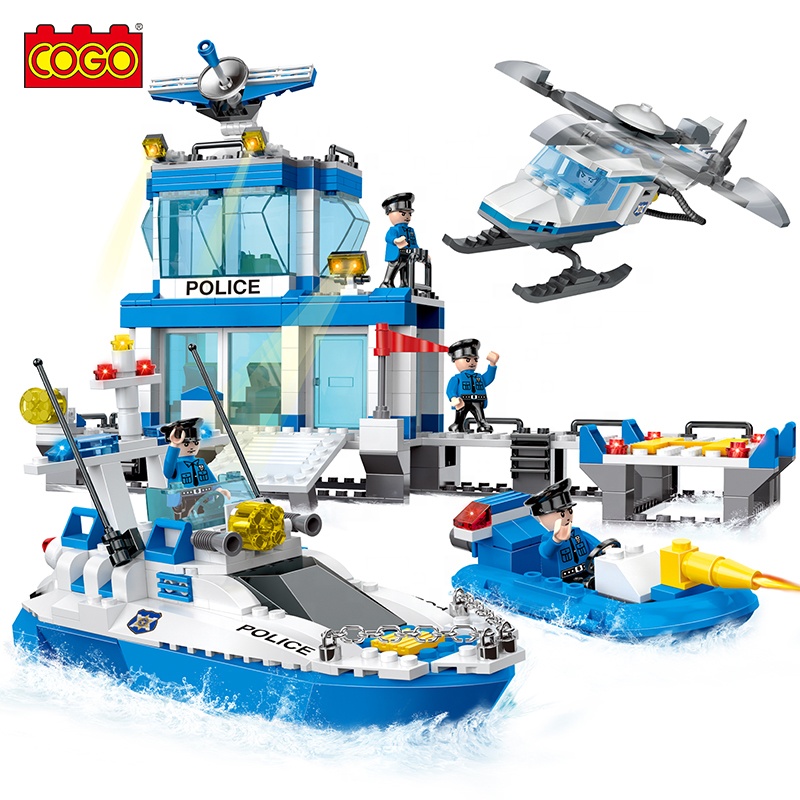 COGO POLICE STATION WATER 644PCS-C4155
